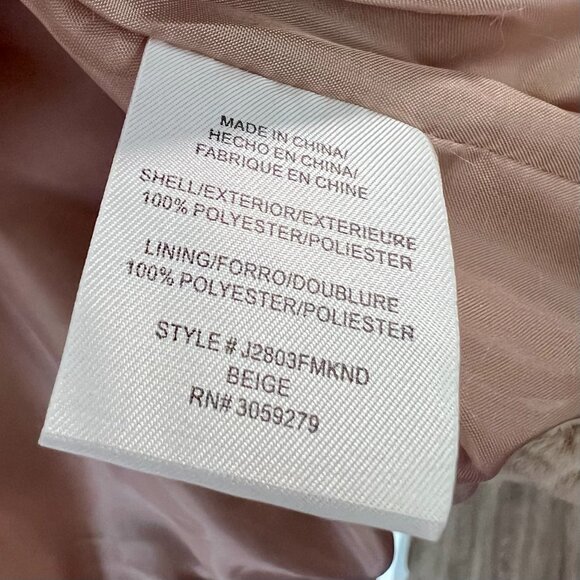 NEW Thread & Supply Mink Faux Hooded Cropped Vest Beige SOFT - Picture 9 of 9